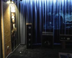 Clarus Titan Pro mozi Clarus Titan Pro mozi