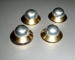 hangfal és erősítő talpak hangfal és erősítő talpak